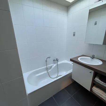 Apartament Huswell- Spacious 3-bedroom Duplex *
